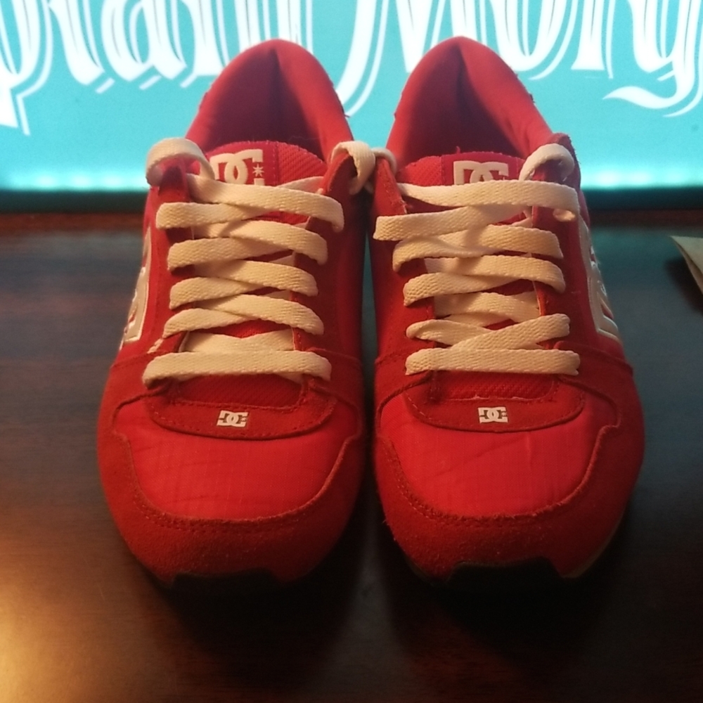 DC women's shoes